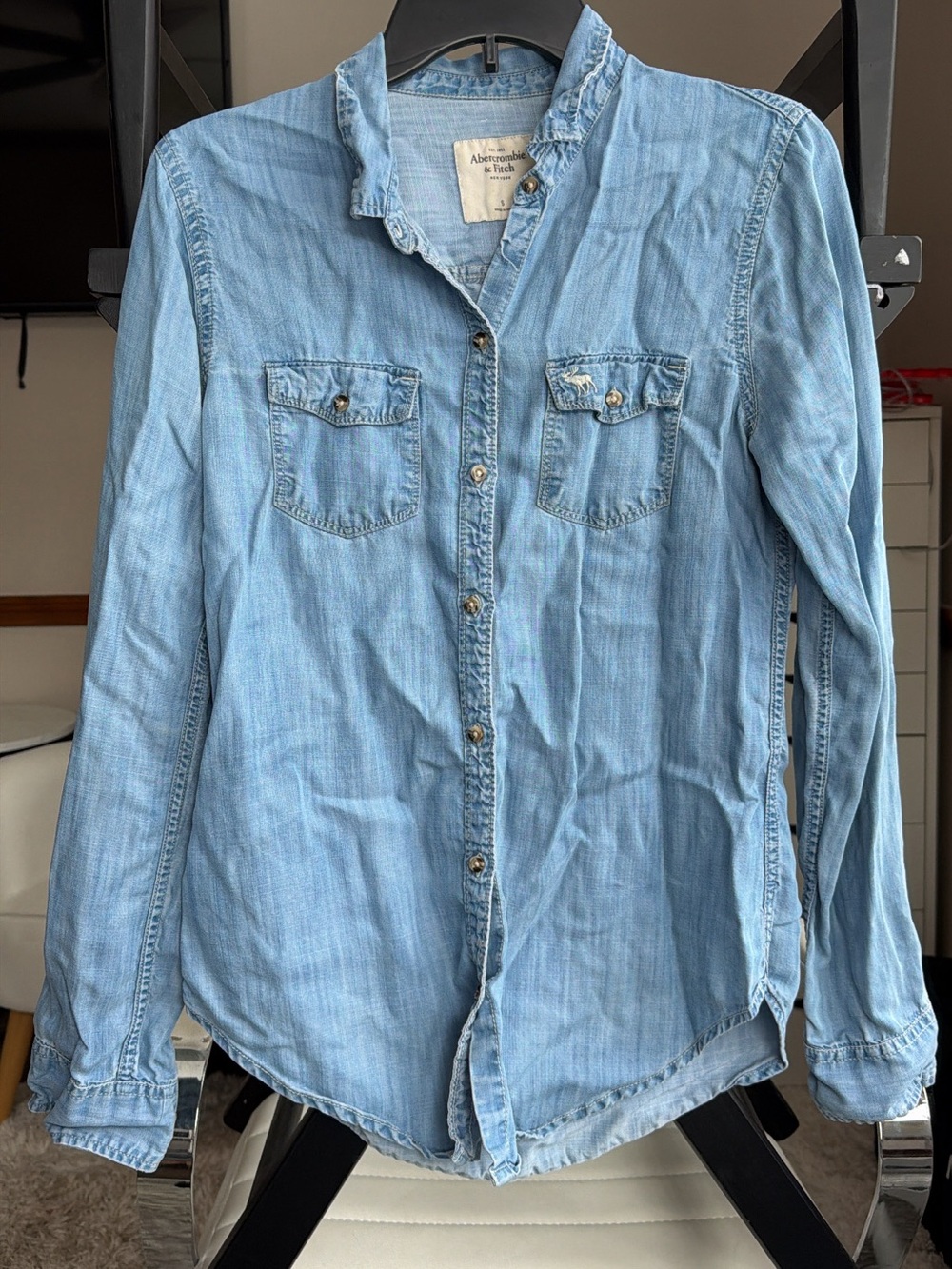 Abercrombie & Fitch Women's Blue Denim Button Down Shirt